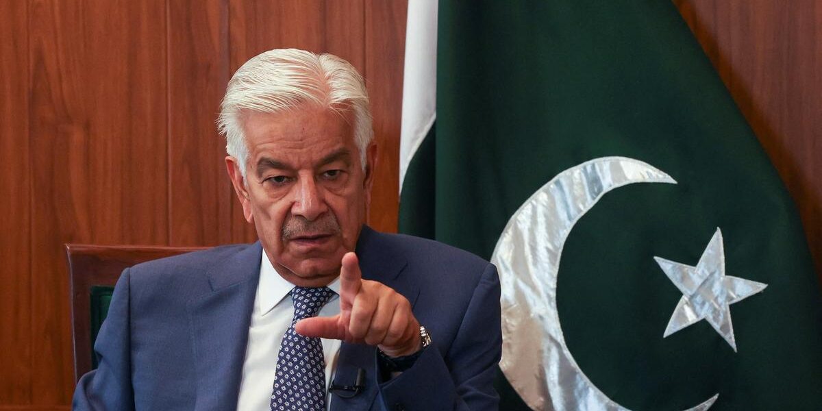 Pakistani Defence Minister Slams Indian Air Chief’s “Comical” Claims