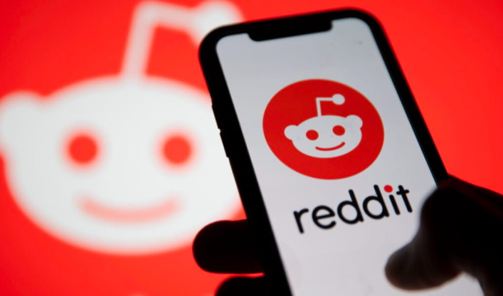 Reddit Q2 Earnings Boom: AI Tools and Ad Innovation Power Growth